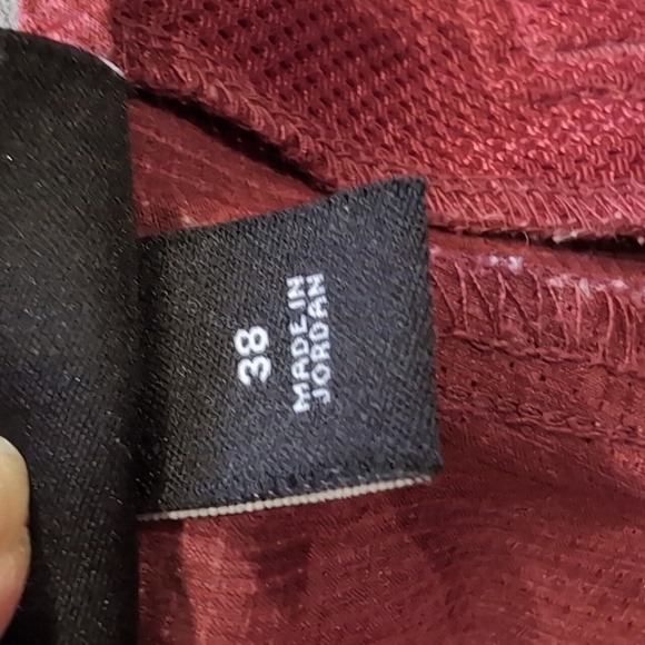 Swiss Tech Golf Outdoor Burgundy Shorts W/ Comfort Waistband & Belt Loops Sze 38 - Picture 4 of 8